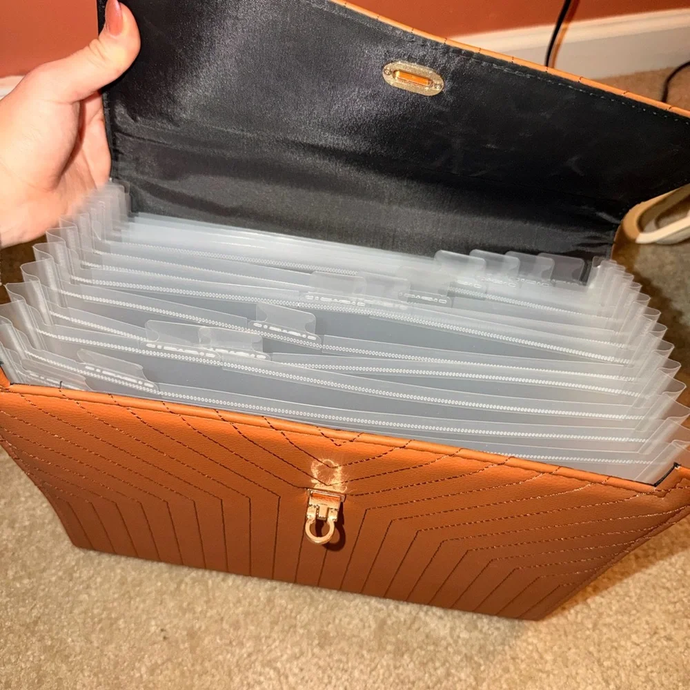 Filing folder - Picture 5 of 6